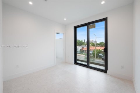 Immobilier commercial à vendre à Miami, Floride № 1997376 - photo 20