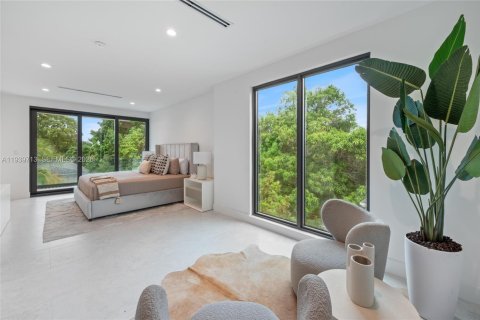 Immobilier commercial à vendre à Miami, Floride № 1997376 - photo 13