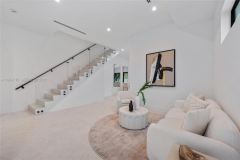 Immobilier commercial à vendre à Miami, Floride № 1997376 - photo 3