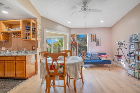 Dúplex en venta en Orlando, Florida, 2 dormitorios, 70.88 m2 № 1539304 - foto 8