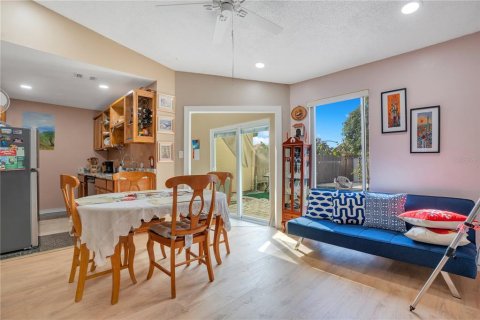 Dúplex en venta en Orlando, Florida, 2 dormitorios, 70.88 m2 № 1539304 - foto 9