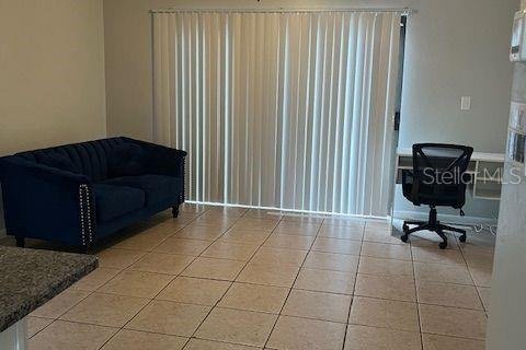 Apartamento en alquiler en Gainesville, Florida, 3 dormitorios, 102.75 m2 № 1913951 - foto 9