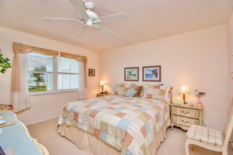 Condo in Highland Beach, Florida, 2 bedrooms  № 2190830 - photo 15