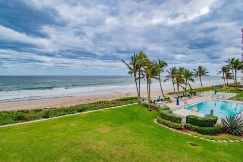 Condo in Highland Beach, Florida, 2 bedrooms  № 2190830 - photo 3