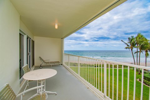 Condo in Highland Beach, Florida, 2 bedrooms  № 2190830 - photo 2