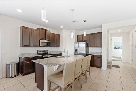Купить виллу или дом в Киссимми, Флорида 8 комнат, 239.13м2, № 1560750 - фото 10
