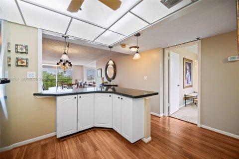 Condominio en venta en Davie, Florida, 2 dormitorios, 105.91 m2 № 2073421 - foto 15