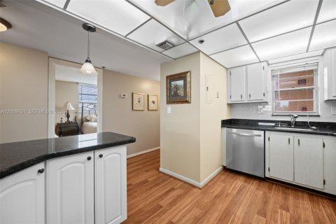 Condominio en venta en Davie, Florida, 2 dormitorios, 105.91 m2 № 2073421 - foto 13