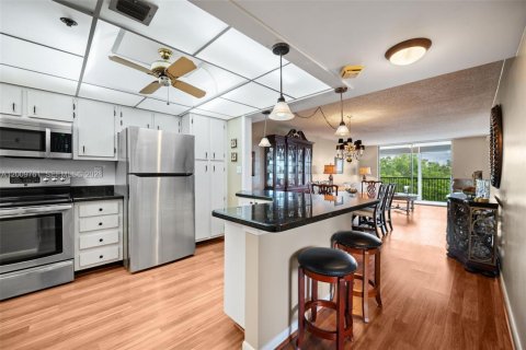Condominio en venta en Davie, Florida, 2 dormitorios, 105.91 m2 № 2073421 - foto 14
