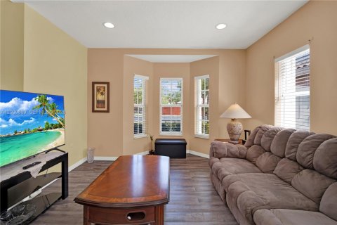 Купить виллу или дом в Хомстед, Флорида 3 спальни, 195м2, № 2065403 - фото 9