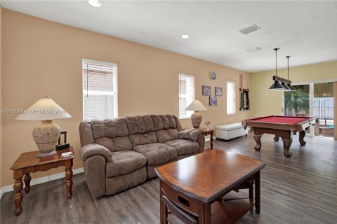 Купить виллу или дом в Хомстед, Флорида 3 спальни, 195м2, № 2065403 - фото 8