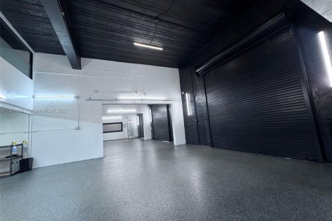 Купить коммерческую недвижимость в Форт-Лодердейл, Флорида № 1978258 - фото 5