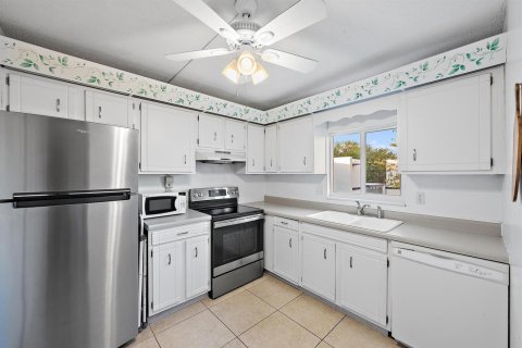 Condominio en venta en Jensen Beach, Florida, 2 dormitorios, 118.17 m2 № 2248555 - foto 4