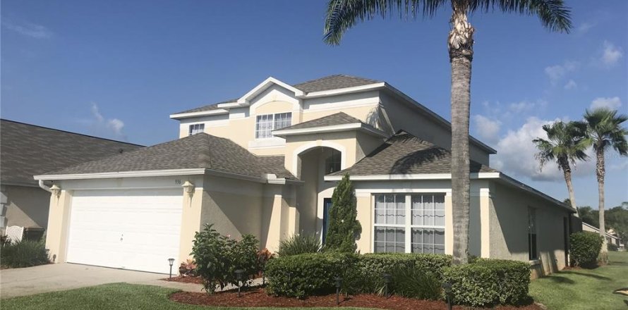 Casa en Kissimmee, Florida 5 dormitorios, 215.25 m2 № 2106393
