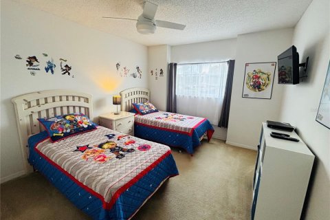 Casa en venta en Kissimmee, Florida, 5 dormitorios, 215.25 m2 № 2106393 - foto 20