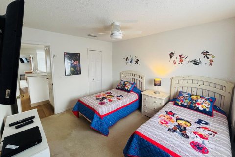 Casa en venta en Kissimmee, Florida, 5 dormitorios, 215.25 m2 № 2106393 - foto 21