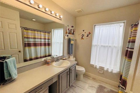 Casa en venta en Kissimmee, Florida, 5 dormitorios, 215.25 m2 № 2106393 - foto 22