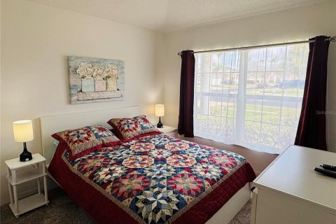Casa en venta en Kissimmee, Florida, 5 dormitorios, 215.25 m2 № 2106393 - foto 11