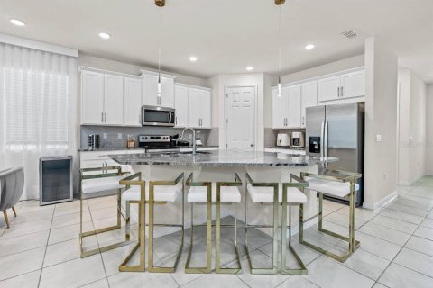 Villa ou maison à vendre à Kissimmee, Floride: 7 chambres, 328.22 m2 № 2406442 - photo 11