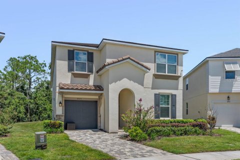 Villa ou maison à vendre à Kissimmee, Floride: 7 chambres, 328.22 m2 № 2406442 - photo 2