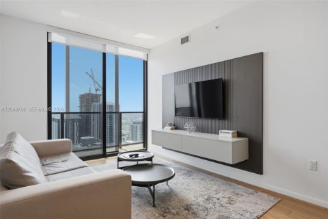 Condo in Miami, Florida, 1 bedroom  № 2252316 - photo 7