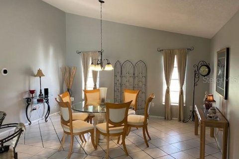 Casa en alquiler en North Port, Florida, 3 dormitorios, 182 m2 № 1652264 - foto 5