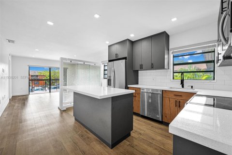 Condo à Hialeah, Floride, 2 chambres № 1995943