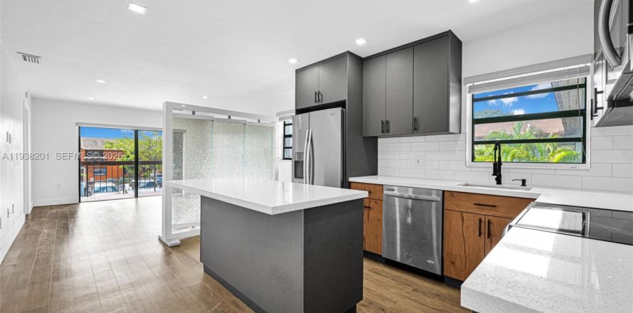 Condo à Hialeah, Floride, 2 chambres  № 1995943