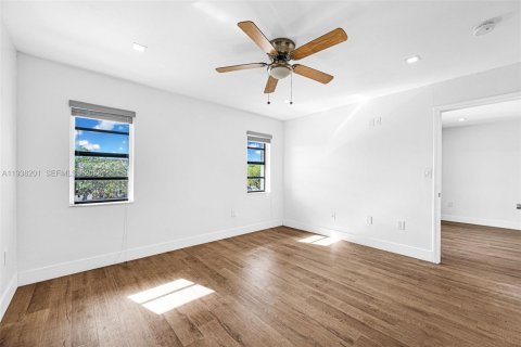 Copropriété à vendre à Hialeah, Floride: 2 chambres, 86.03 m2 № 1995943 - photo 20