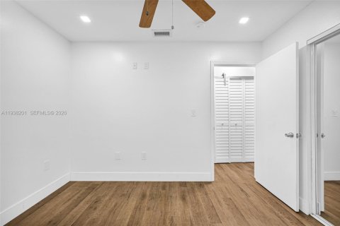 Copropriété à vendre à Hialeah, Floride: 2 chambres, 86.03 m2 № 1995943 - photo 29