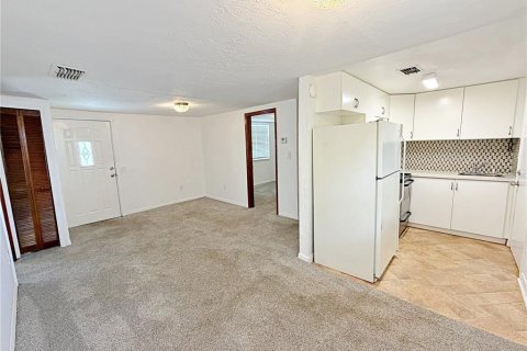 Apartment in Orlando, Florida 2 bedrooms, 60.39 sq.m. № 2156117 - photo 9