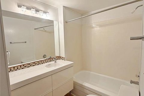 Apartment in Orlando, Florida 2 bedrooms, 60.39 sq.m. № 2156117 - photo 7