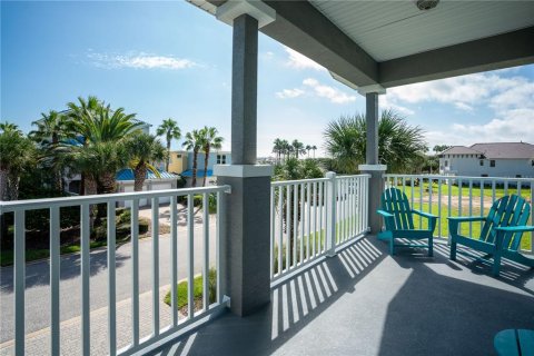 House in Palm Coast, Florida 3 bedrooms, 223.15 sq.m. № 1379268 - photo 14