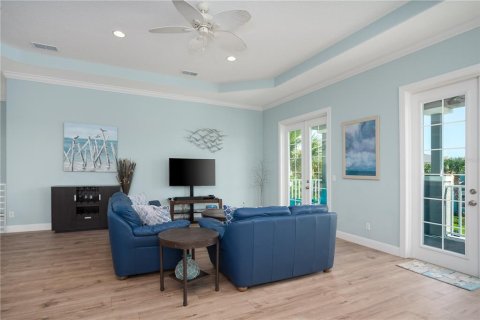 House in Palm Coast, Florida 3 bedrooms, 223.15 sq.m. № 1379268 - photo 12