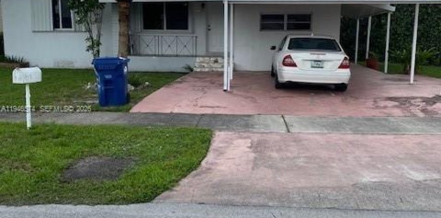 Villa ou maison à Miami, Floride 3 chambres, 112.04 m2 № 2002816