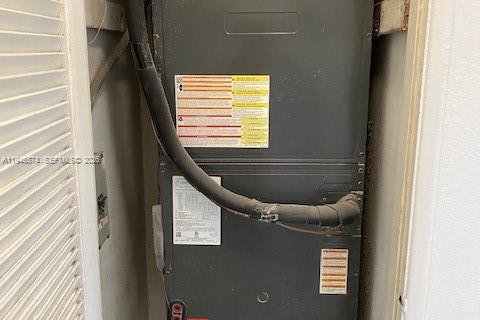 Villa ou maison à louer à Miami, Floride: 3 chambres, 112.04 m2 № 2002816 - photo 5