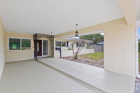Villa ou maison à vendre à Saint Petersburg, Floride: 3 chambres, 178.19 m2 № 2396809 - photo 6