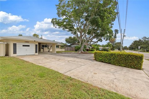 Villa ou maison à vendre à Saint Petersburg, Floride: 3 chambres, 178.19 m2 № 2396809 - photo 2