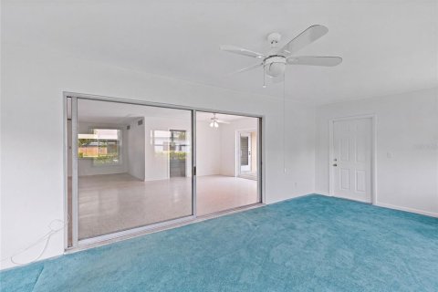 Villa ou maison à vendre à Saint Petersburg, Floride: 3 chambres, 178.19 m2 № 2396809 - photo 20