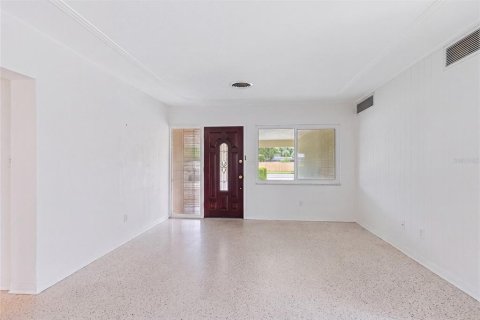 Villa ou maison à vendre à Saint Petersburg, Floride: 3 chambres, 178.19 m2 № 2396809 - photo 8