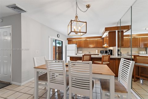 Townhouse in Stuart, Florida 2 bedrooms, 119.66 sq.m. № 2031470 - photo 11