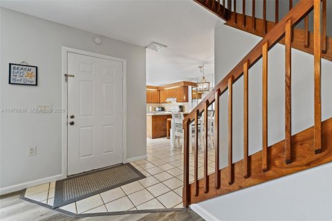 Townhouse in Stuart, Florida 2 bedrooms, 119.66 sq.m. № 2031470 - photo 9