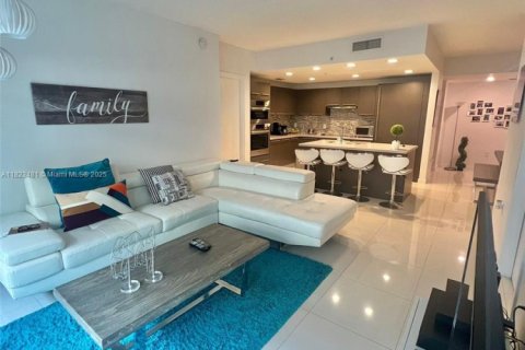 Condo in Doral, Florida, 3 bedrooms  № 2038021