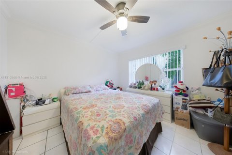 Купить кондоминиум в Хайалиа, Флорида 2 спальни, 72.46м2, № 1966168 - фото 9