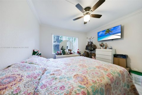 Купить кондоминиум в Хайалиа, Флорида 2 спальни, 72.46м2, № 1966168 - фото 10