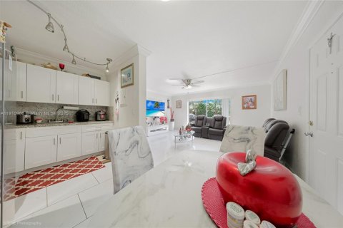 Купить кондоминиум в Хайалиа, Флорида 2 спальни, 72.46м2, № 1966168 - фото 16