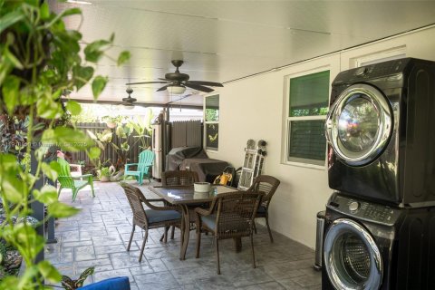 Villa ou maison à vendre à Miami Gardens, Floride: 3 chambres, 161.65 m2 № 1974107 - photo 28