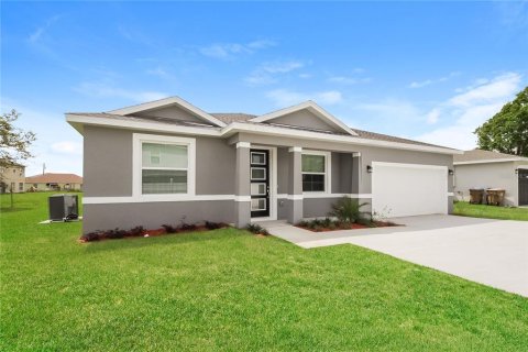 House in Kissimmee, Florida 4 bedrooms, 169.64 sq.m. № 2277654 - photo 2