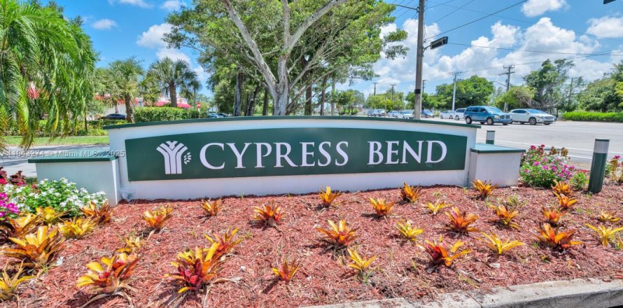 Condominio en Pompano Beach, Florida, 2 dormitorios № 1836367