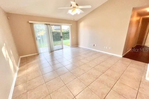 House in Lake Mary, Florida 3 bedrooms, 189.71 sq.m. № 2376828 - photo 13